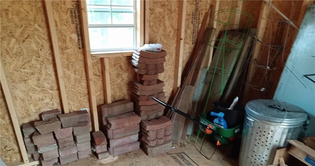 102 Cottonwood Close Street — photo 33