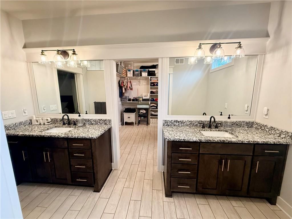 522 NW Bailey Drive — photo 12