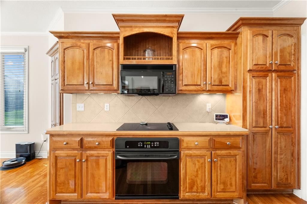 709 NE Twin Brook Drive — photo 4