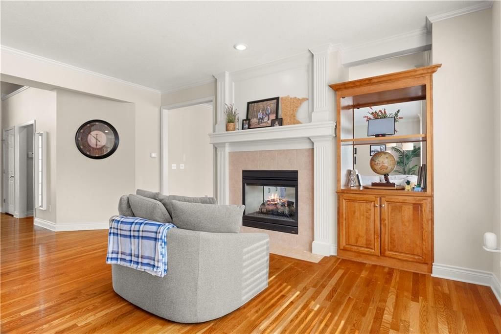 709 NE Twin Brook Drive — photo 9