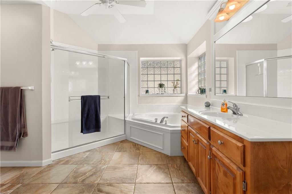 709 NE Twin Brook Drive — photo 21