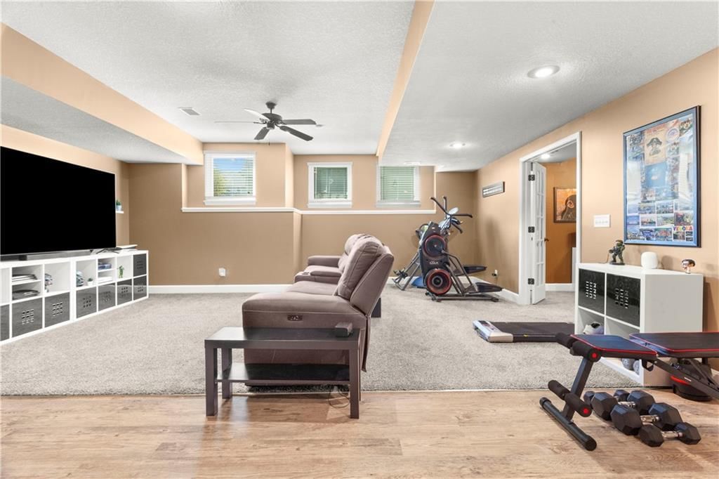 709 NE Twin Brook Drive — photo 33