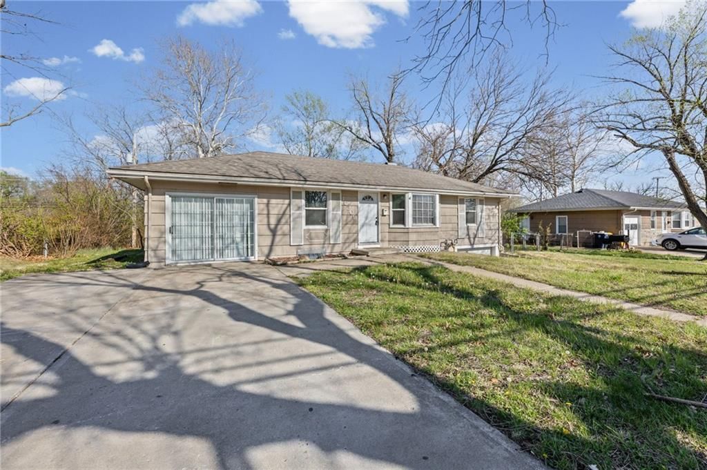 10209 Hillcrest Road — photo 2