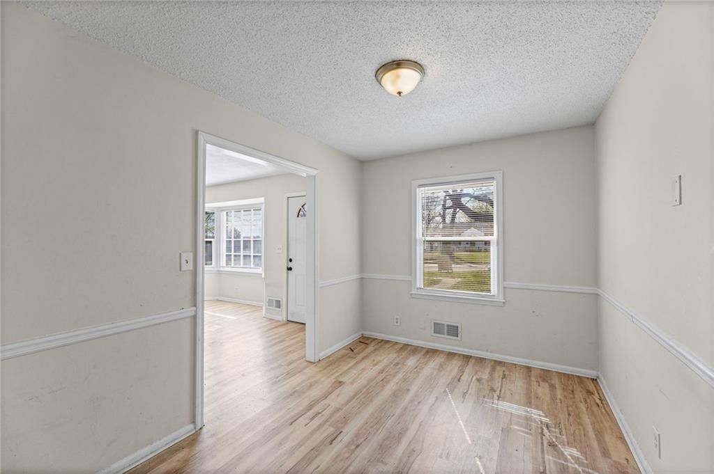 10209 Hillcrest Road — photo 7