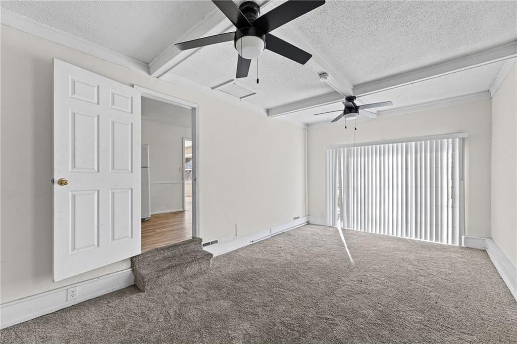 10209 Hillcrest Road — photo 14