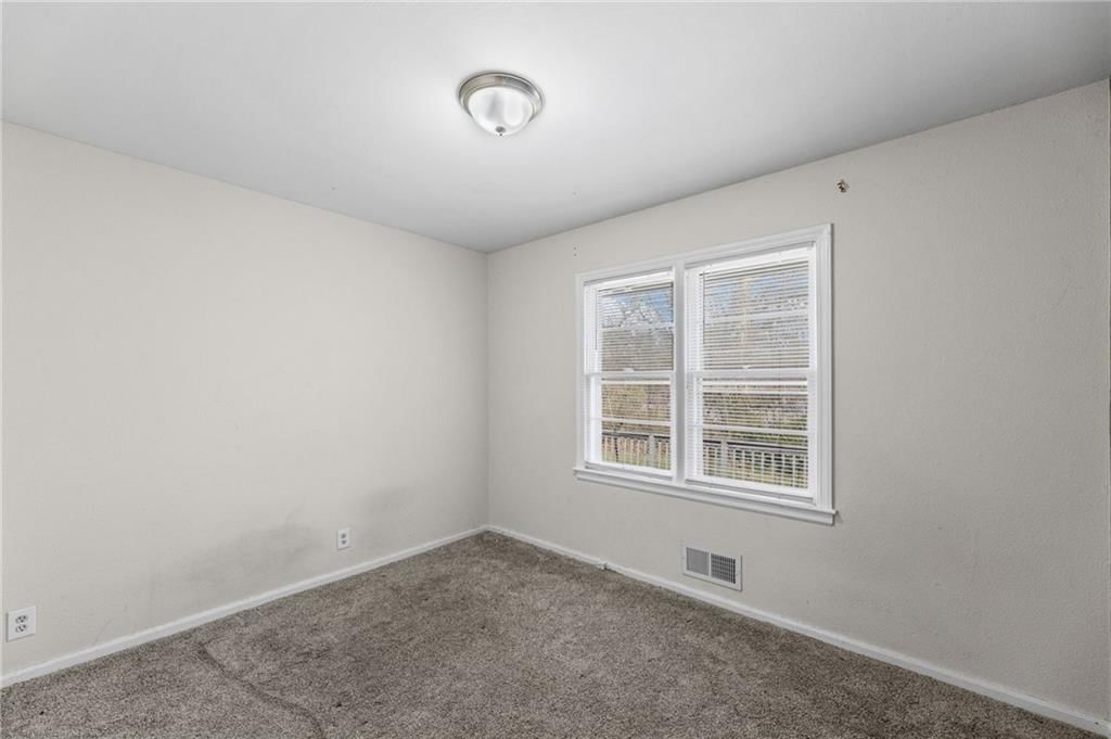 10209 Hillcrest Road — photo 16