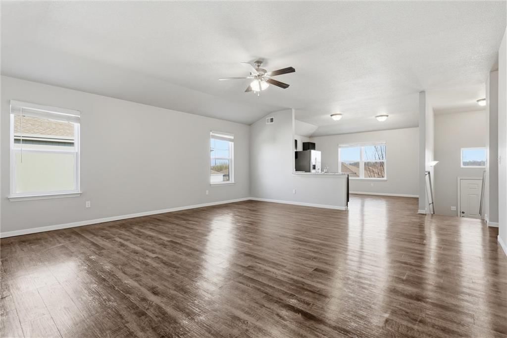 21285 W 219th Street — photo 8