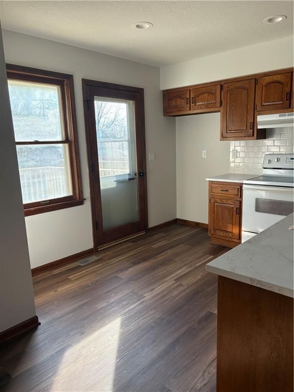 2403 Pearson Circle — photo 7