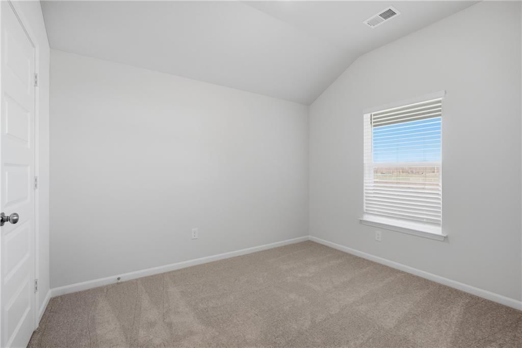 605 W Bluebird Street — photo 15