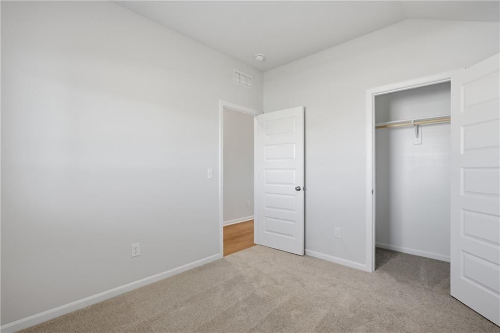 605 W Bluebird Street — photo 16