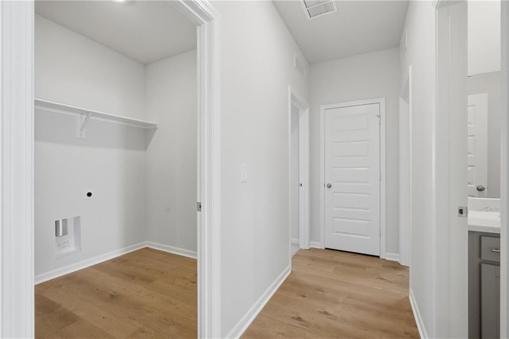 605 W Bluebird Street — photo 17
