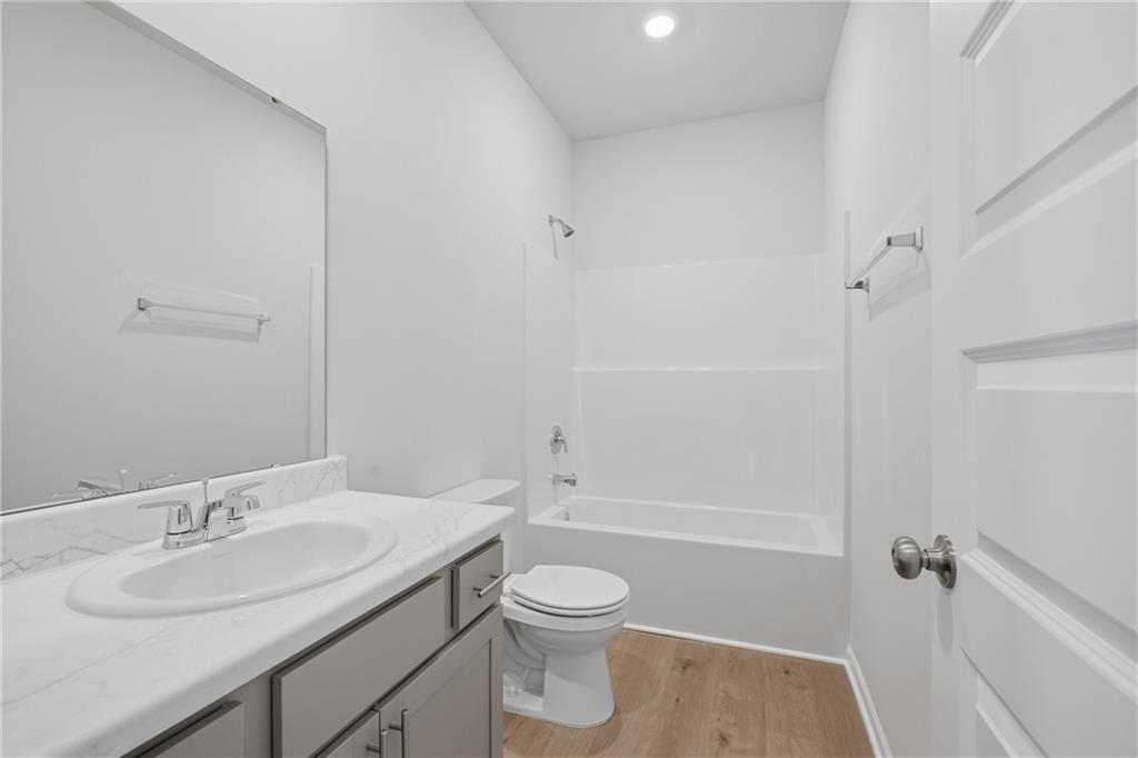 605 W Bluebird Street — photo 19