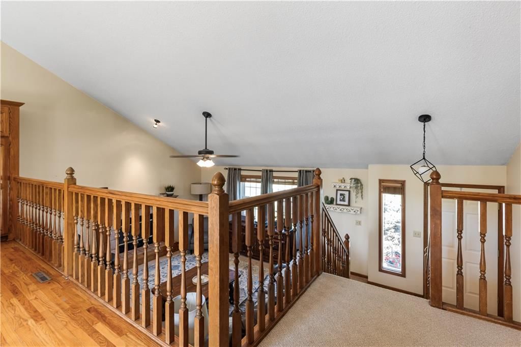 909 SW Daney Court — photo 11