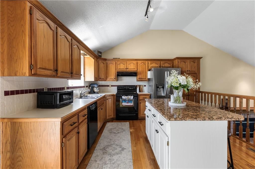 909 SW Daney Court — photo 13