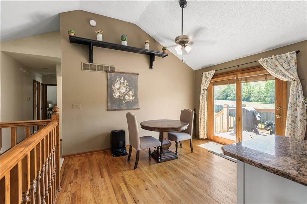 909 SW Daney Court — photo 15