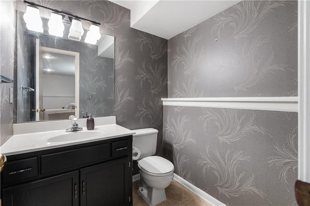 909 SW Daney Court — photo 29