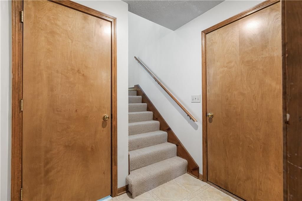 909 SW Daney Court — photo 30