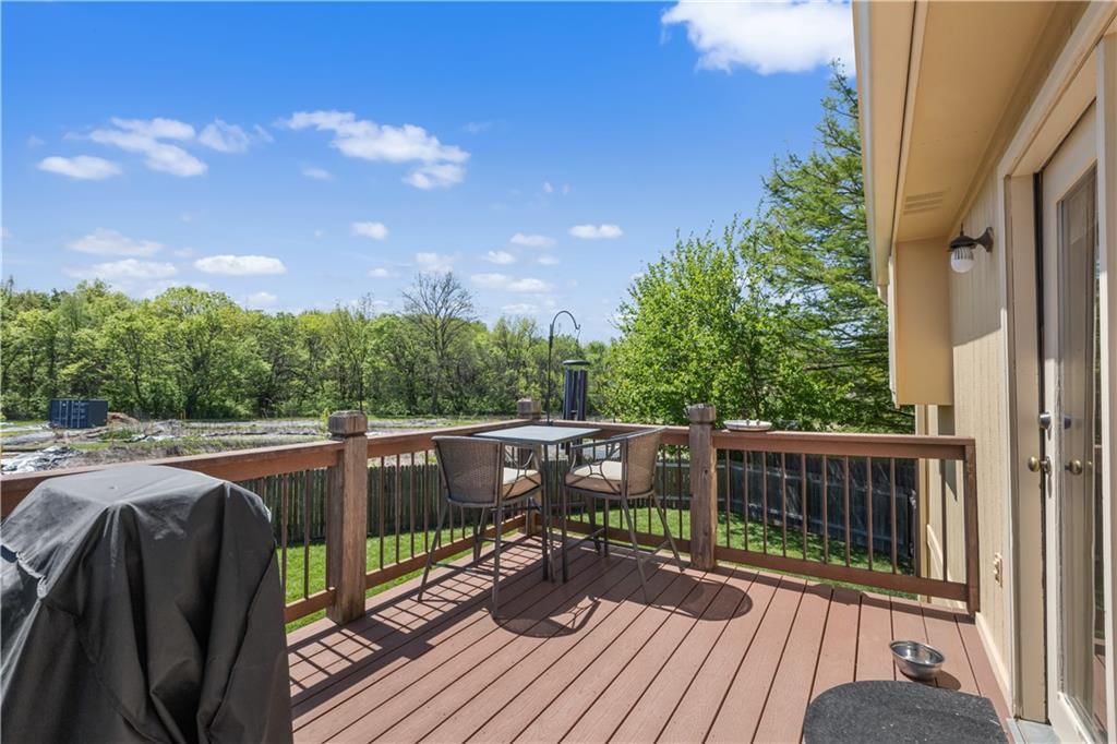 909 SW Daney Court — photo 37