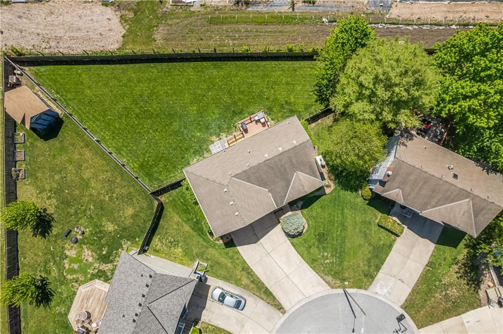 909 SW Daney Court — photo 43