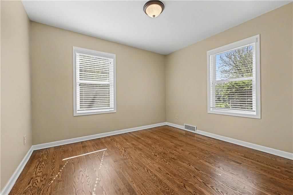 5009 W 51st Terrace — photo 13