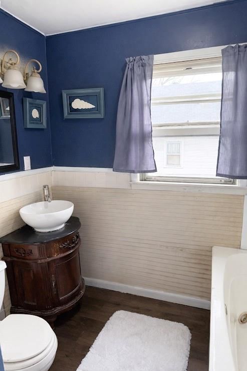 209 S Locust Street — photo 10