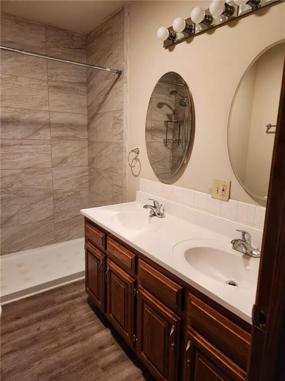 302 E Monroe Street — photo 19