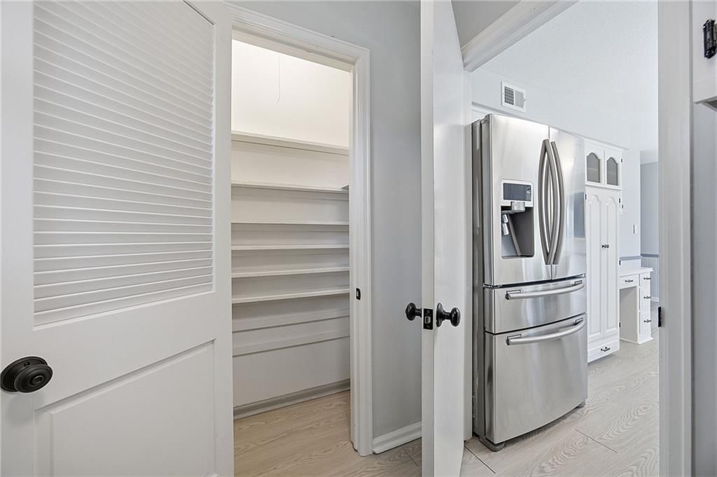 5805 W 90 Terrace — photo 22