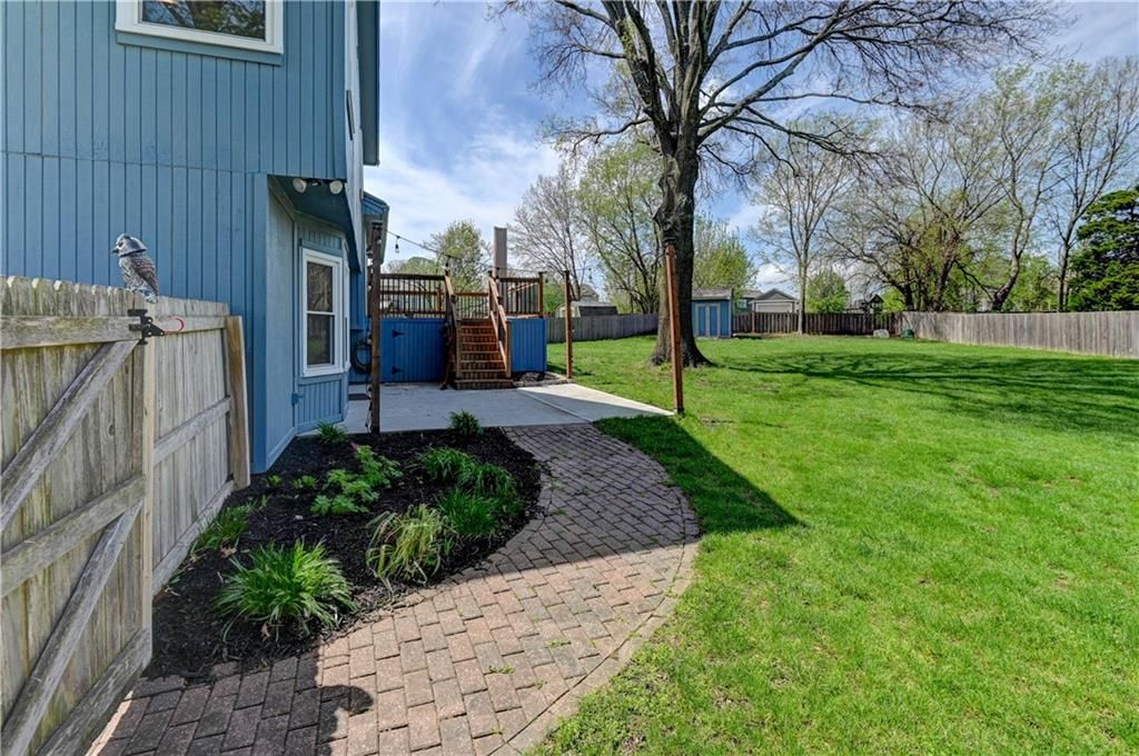 249 S Chambery Drive — photo 9