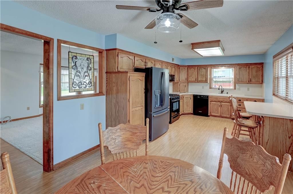 249 S Chambery Drive — photo 29