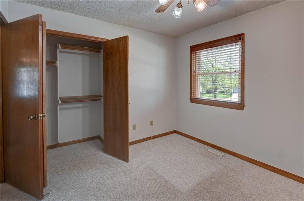249 S Chambery Drive — photo 34