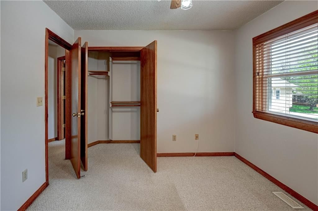 249 S Chambery Drive — photo 35
