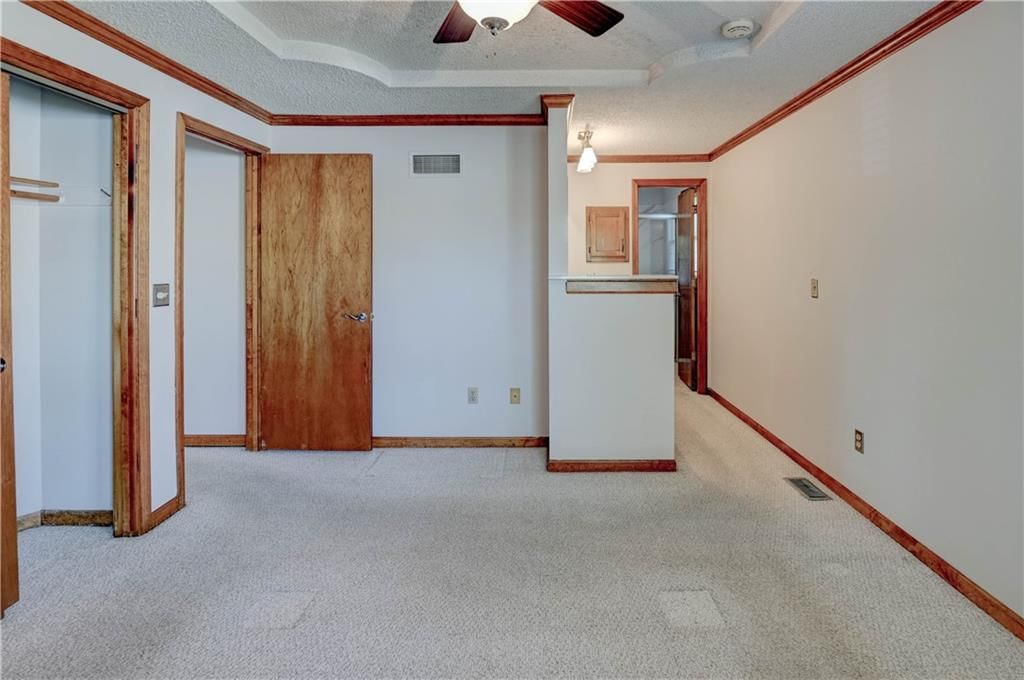 249 S Chambery Drive — photo 40