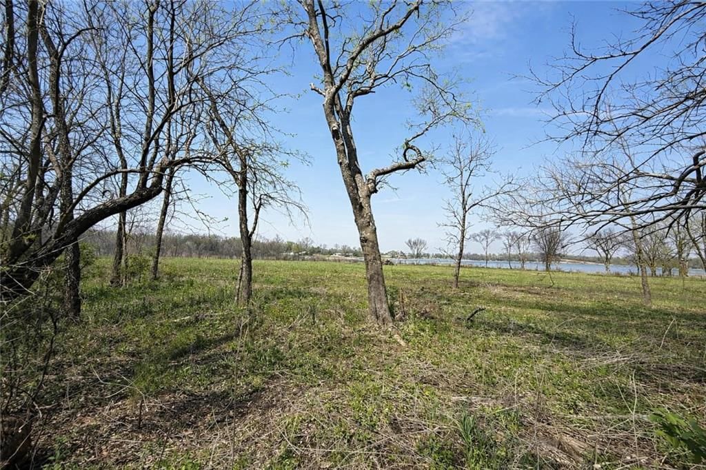 18760 McKinley Lake Road — photo 2