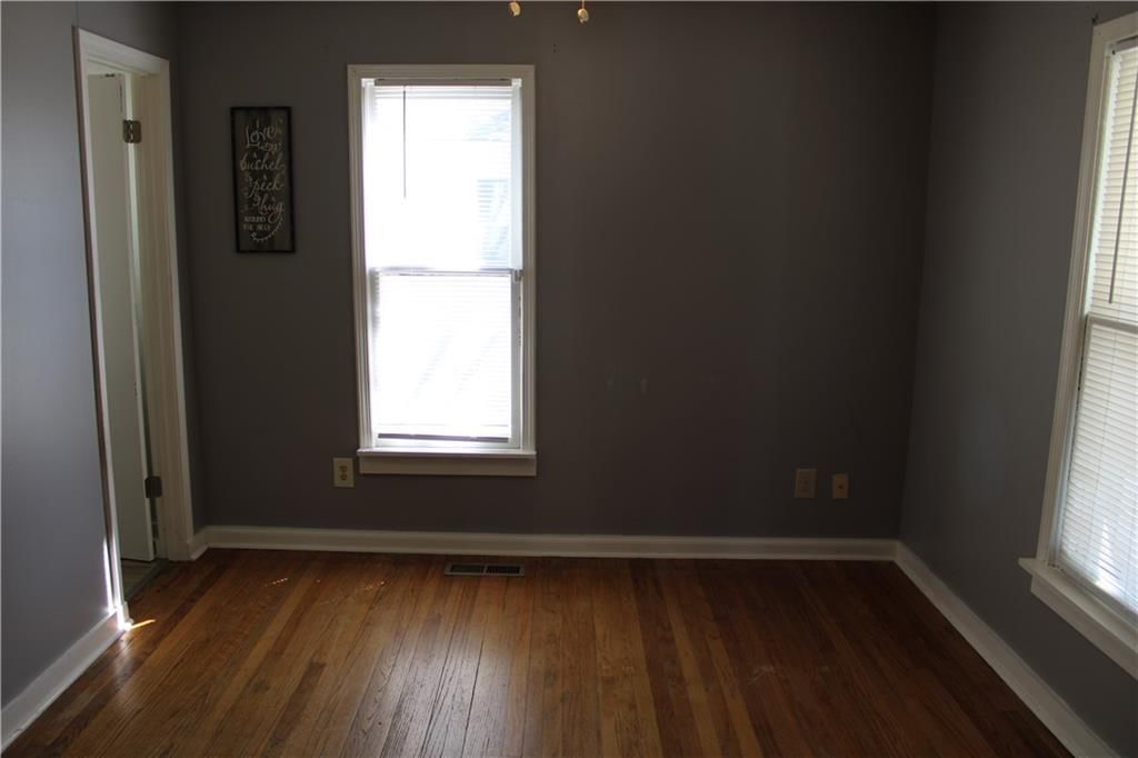 407 E Washington Street — photo 7