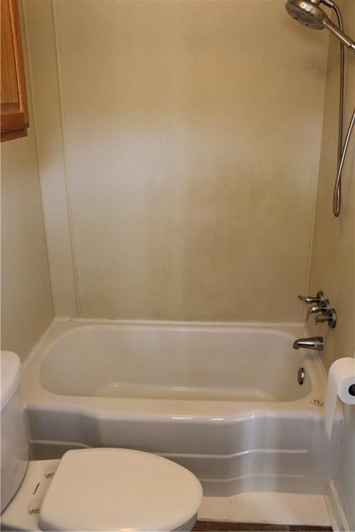 407 E Washington Street — photo 9