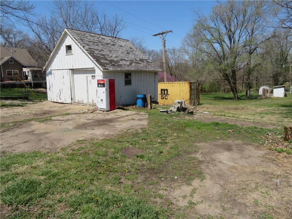 210 walnut Street — photo 4