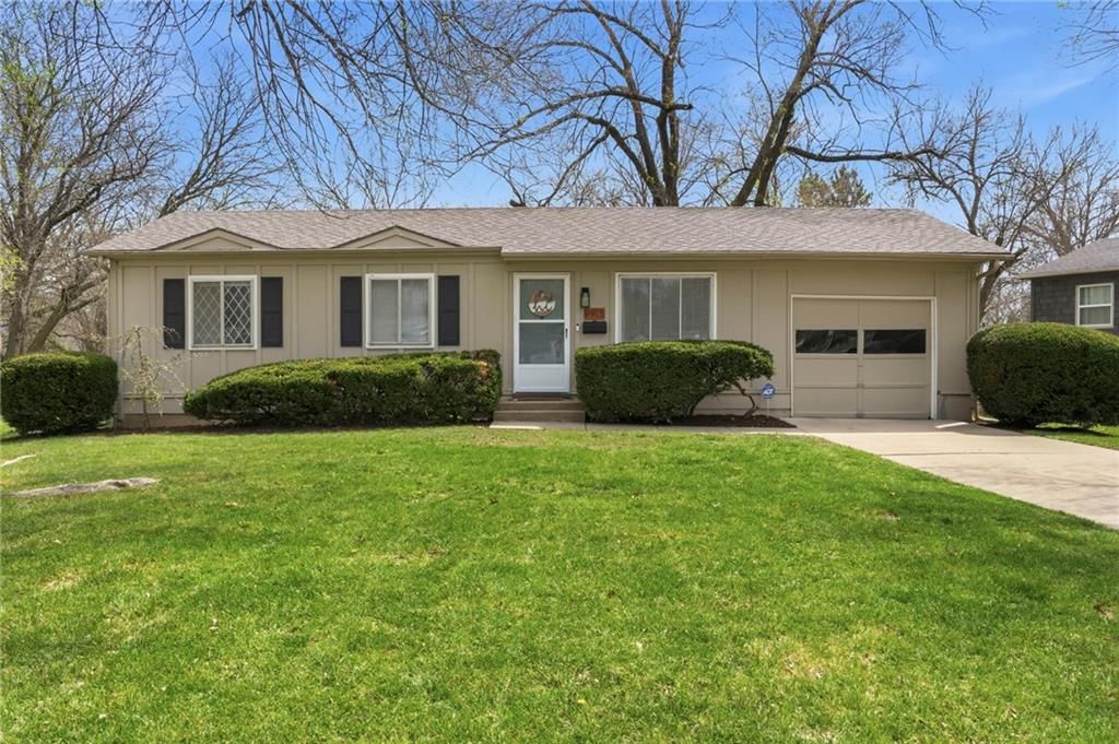 9915 Grandview Drive — photo 2