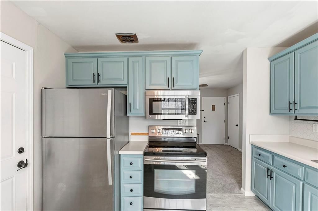 9915 Grandview Drive — photo 11
