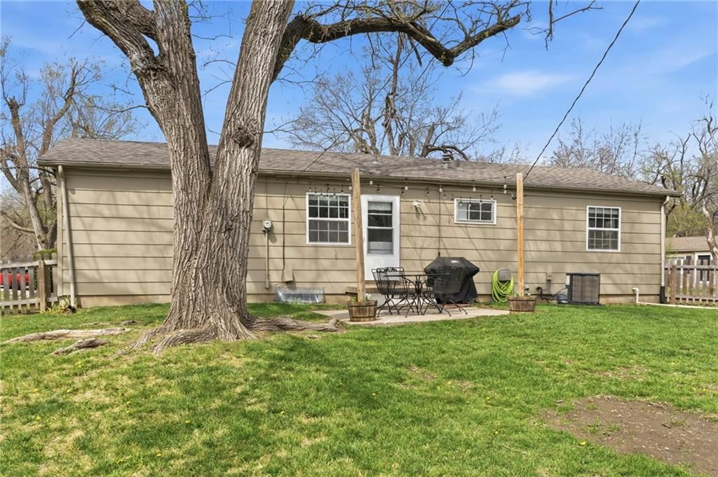 9915 Grandview Drive — photo 32