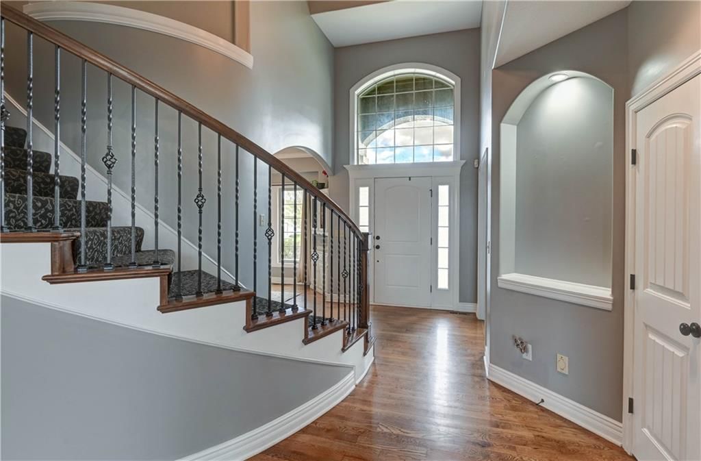 500 NE Woodpark Lane — photo 4