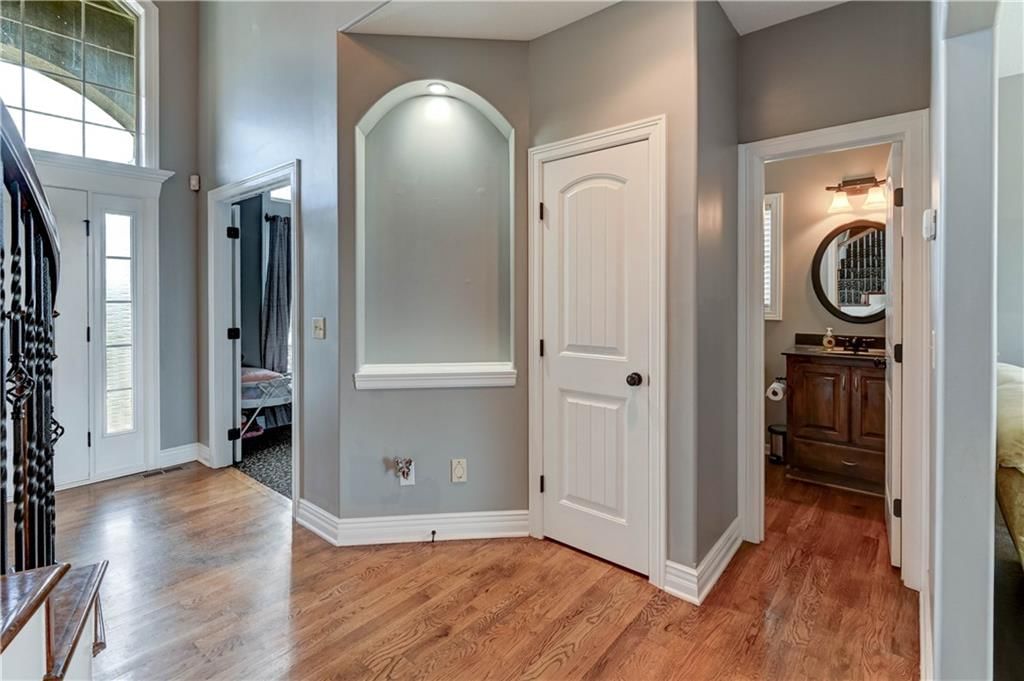500 NE Woodpark Lane — photo 9