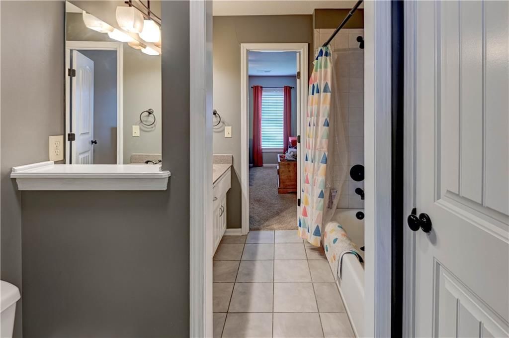 500 NE Woodpark Lane — photo 39