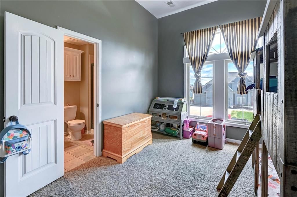 500 NE Woodpark Lane — photo 46