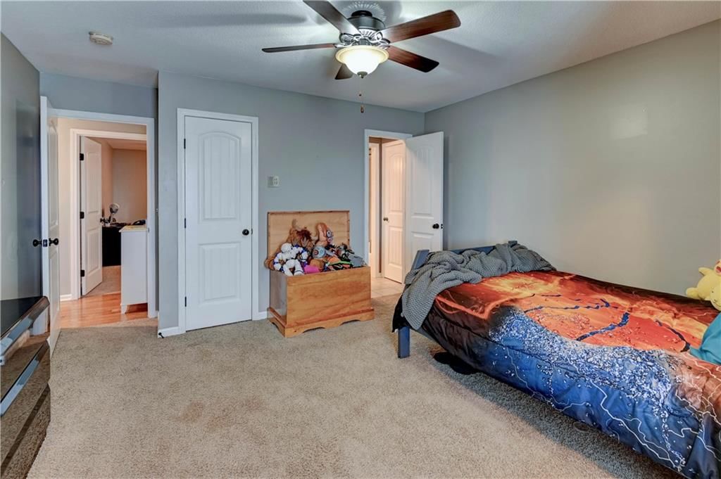 500 NE Woodpark Lane — photo 48