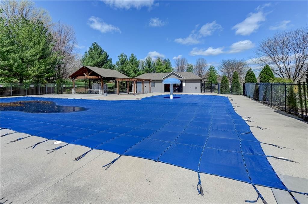 500 NE Woodpark Lane — photo 81