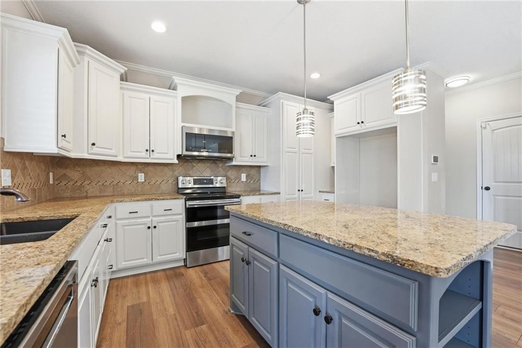 1413 SW Whistle Drive — photo 11