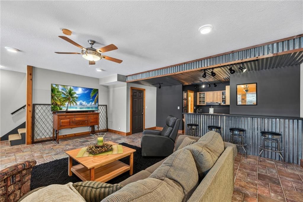 4232 SE Furlong Drive — photo 34