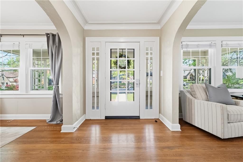825 W Gregory Boulevard — photo 6