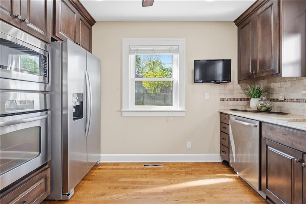 825 W Gregory Boulevard — photo 19