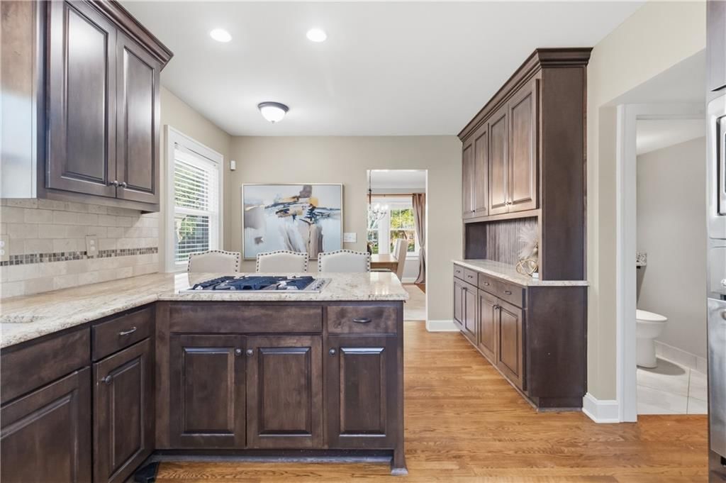 825 W Gregory Boulevard — photo 21